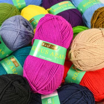 Hayfield Bonus Aran Yarn - 100 grm Ball