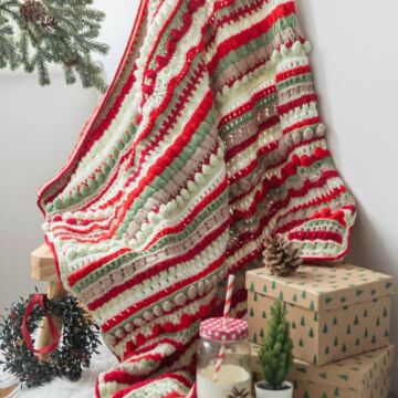 Christmas Celebration Knitted Blanket Kit in EMU Classic DK  6 x 100g